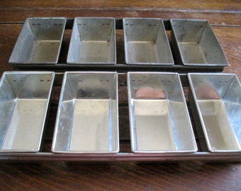2 professional mini 4-loaf baking pans 3x5.5x2.25 inch strapped