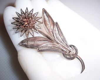 Vintage Silver Filigree Flower Brooch Pin