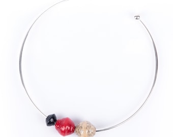 Mushida necklace / comes with extra beads in various colors