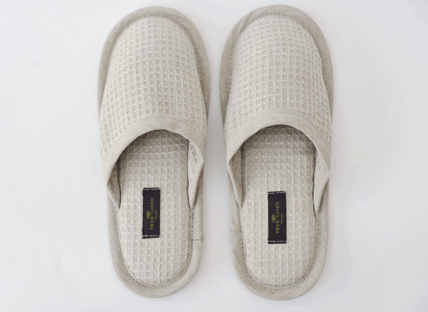 Organic Waffle Weave Bath Spa Unisex Slippers in Natural