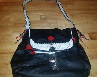 shoulder bag, hippy bag, hobo bag, purse