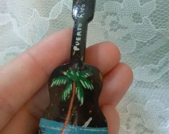 Vintage Puerto Rico Guitar Pin