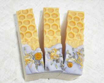Lavender Honey Soap / Honey Soap / Honey comb Soap / lavender Soap / Artisan Soap / Handmade Cold Process Soap