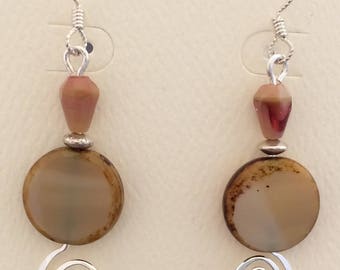 Creamy Caramel Czech Glass