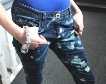 Hübsche Disturbia gebleicht beunruhigt Röhrenjeans Grunge Punk Alternative 90er Jahre Denim