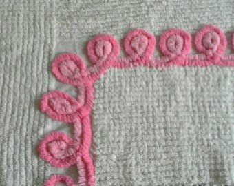 Corner Piece Vintage Chenille Bedspread for Crafts Pink Loops on White 13" X 24" X1093