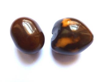 2 large Brown ethnic effect beads