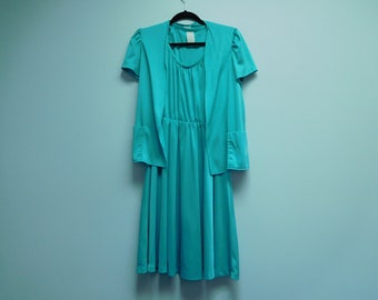 Vintage 1980's Mint Green Two-Piece Dress Size 12 by Queens Row 100% Polyester