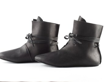 Regalo nero vera pelle stivali bestiame in pelle stile medievale Festival stivali da idea regalo WildGood lui o sua primavera Larp scarpe scarpe a piedi nudi