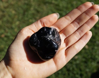Black Tourmaline (Schorl) || 130gm || 50mm x 46mm x 30mm ||