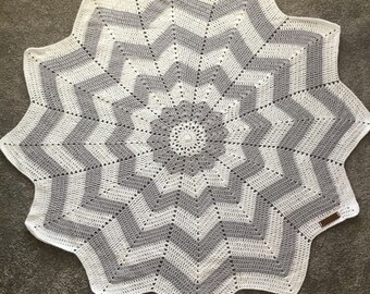 12 Pointed Star Blanket