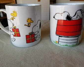 Set of 2 Vintage Snoopy Mugs