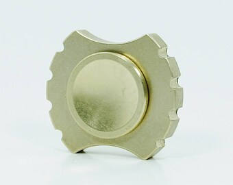 Rotobow Nano brass fidget spinner