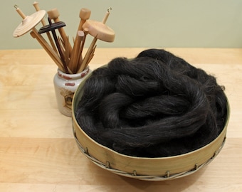 Icelandic Wool - Natural Black - Undyed Roving for Spinning or Felting (8 oz)