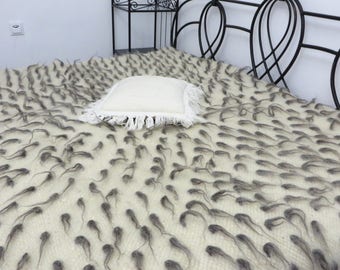 king bed coverlet bedspread bed throw blanketwool luxury throwwoven bedspreadqueen coverking spreadwool blanketbed blanketsbed decorbed comfortercouch bedspreads queen etsy king bed coverlet bedspread bed throw blanketwool luxury throwwoven bedspreadqueen coverking spreadwool blanketbed blanketsbed decorbed comfortercouch bedspreads queen etsy