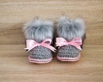 Gray and pink fur booties - Newborn girl Booties - Preemie girl clothes - Crochet slippers- Baby girl gift- Baby girl shoes- Baby girl boots