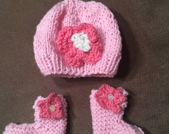 Pink baby hat with matching booties