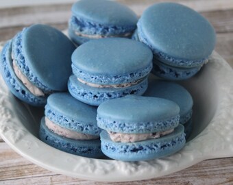 French Macarons Blueberry Pie