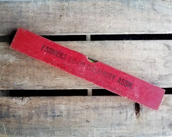 Wooden Level with Advertisement // Measure // Level // Co-Op // 1940's // Farmhouse Decor // Vintage