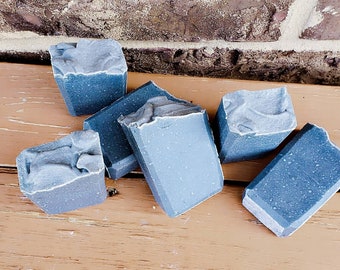 Activated Charcoal face Soap, detoxifying Face Wash, Charcoal & Cedarwood Handcrafted Soap, Cold Process Soap, Artisan Soap, Spa Soap