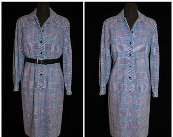 ON SALE Vintage 70's Plaid Shirt Dress / from Country Miss / Glen Plaid, Button Front / Size Med-LG