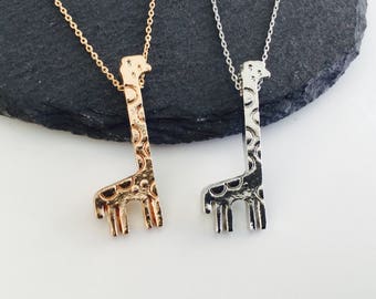 Cute giraffe necklace , giraffe jewellery, gold gifarre , animal jewellery, jewelry , silver giraffe, pendant , necklace , charms