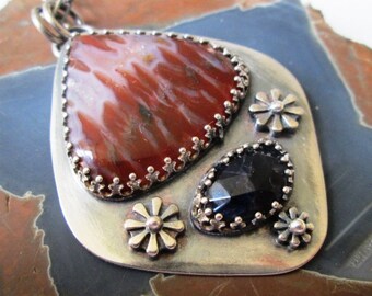 Flame Agate and Faceted Blue Iolite Flower Pendant Sterling Silver Necklace Jewelry