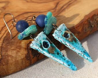 Starry Night Sandy Daggers, Aqua Splatter Lampwork Discs and Lapis Bead Earrings
