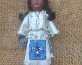 Carlson Native American Squaw Doll with Papoose