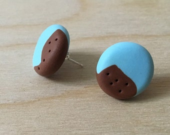 Sky Blue and Brown 5 Dots Stud Earrings