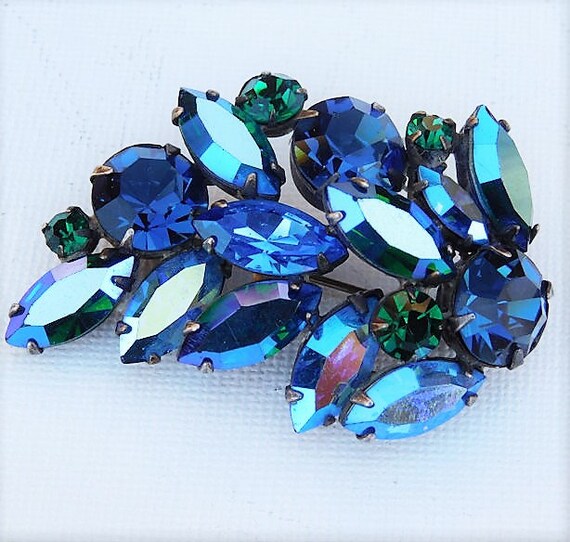 REGENCY Rhinestone Brooch / Mid Century Designer Fashion Jewelry