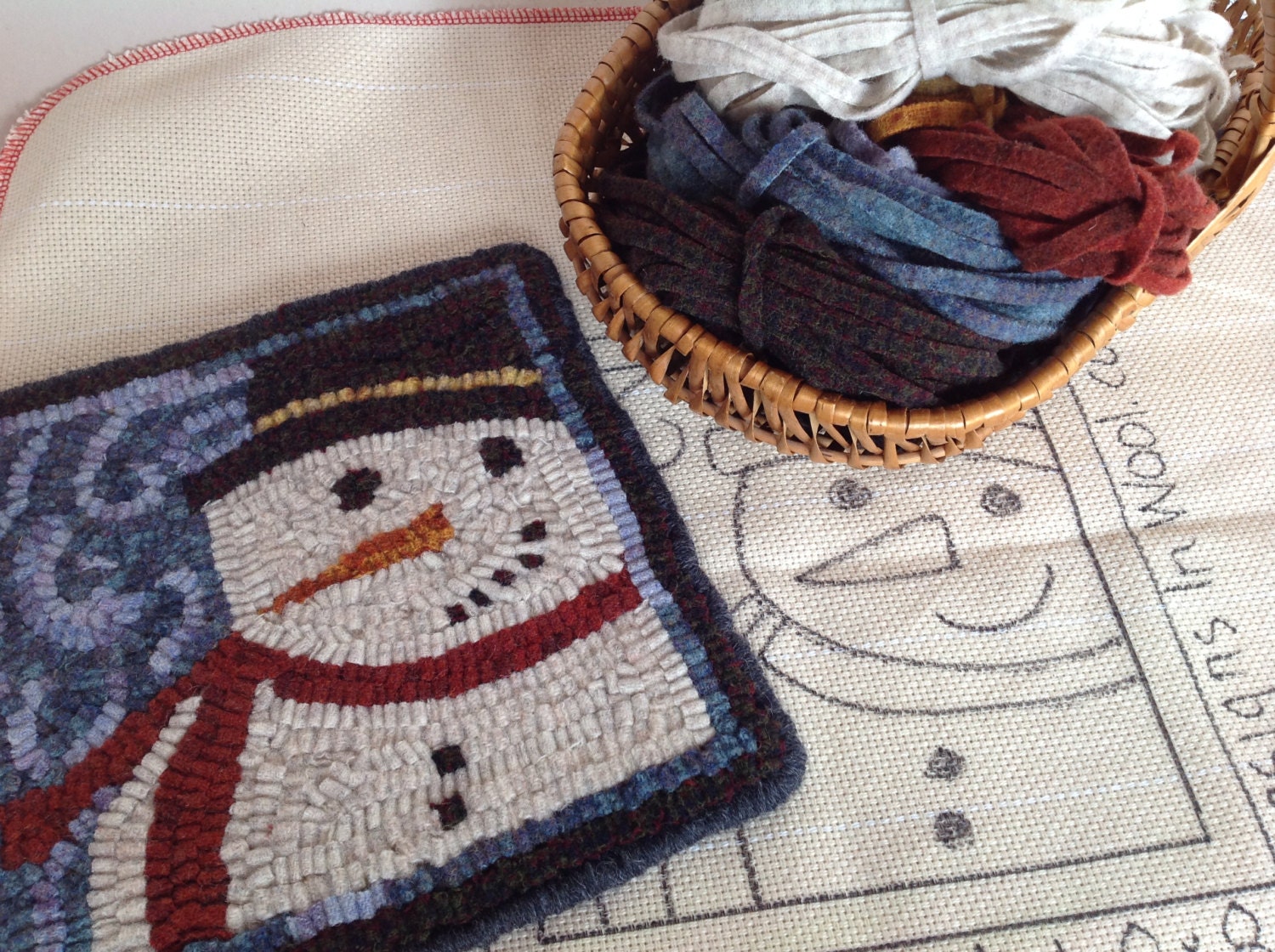 Rug Hooking KIT, Snowman Mat, 8 x 8, K109, DIY Primitive Rug Mat, Rug