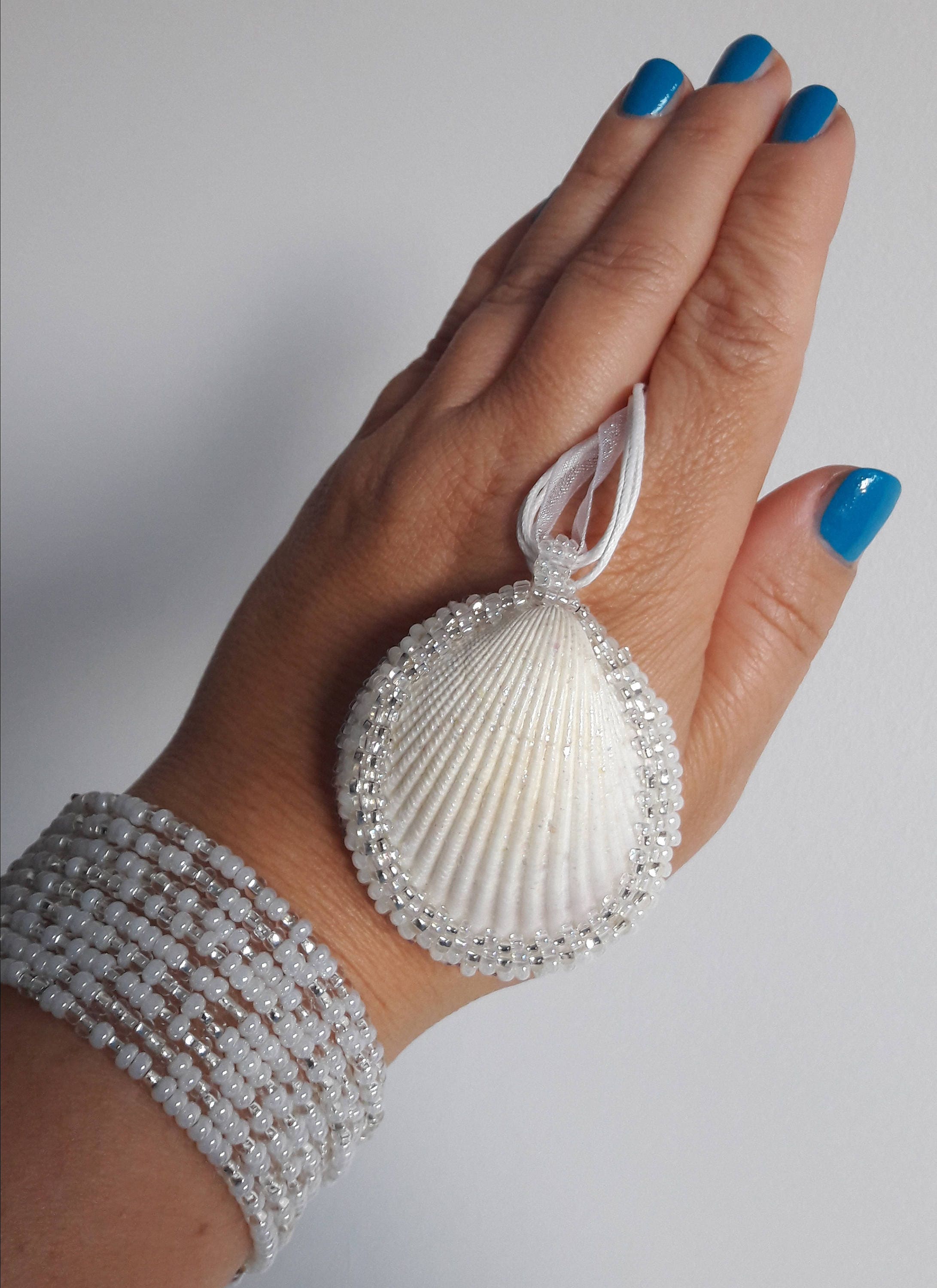 Seashell pendant. Pendant bead. White pendant. Eco pendant.