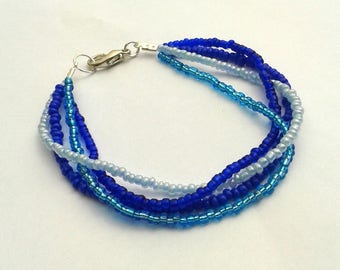 Bracelet shaded blue seed beads