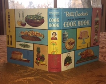 Betty Crocker's New Picture Cook Book 1961 Five Ring Binder