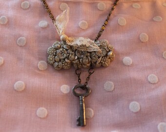Skeleton Key Vintage Pendant Necklace