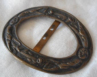VINTAGE Oval Flower Slide Metal BELT BUCKLE