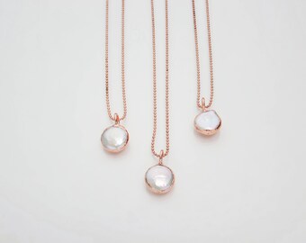 Pearl Pendant Necklace / Natural Pearl Necklace / Pearl Jewelry / June Birthstone Necklace / Pearl Necklace / Mermaid Jewelry