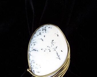 Stunning ring with dendritic opal