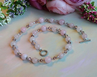 Beads with rose quartz and Swarovski