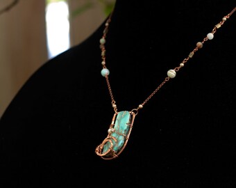 Left Turn - Agate & Copper Necklace