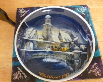 Royal Bayreuth 1973 Christmas plate with box