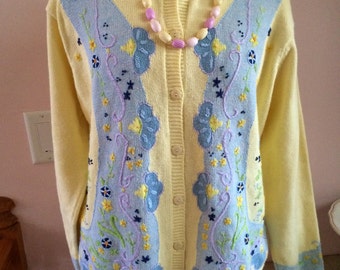 Eagle's Eye Sweater In Stitches 90's Easter Spring Yellow Pastel Ladies Medium-Large with Matching Beads