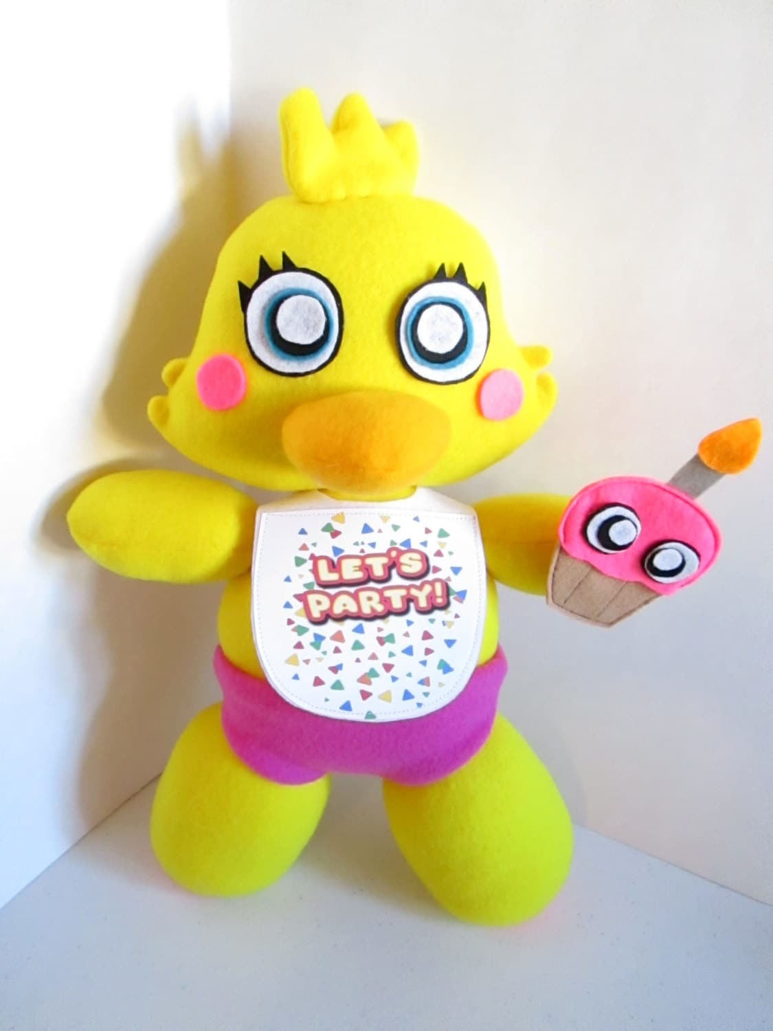 chica plush fnaf 1