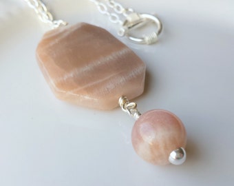 Silver Sunstone Necklace, Sunstone Pendant, Silver Necklace, Gemstone Necklace, Artisan Necklace, Silver Pendant, Sunstone Jewelry