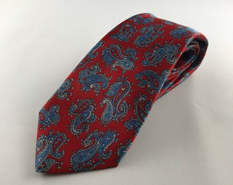 Men's Vintage Paisley pattern Beau Brummel Necktie from the 1980's