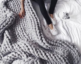 Merino Wool Chunky Knit Blanket Super Giant Bulky Yarn Handmade 100% Natural Eco-Friendly Arm Knit Chunky Throw Blanket Roving Fiber
