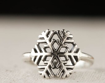 Snowflake Ring, Winter Jewelry, Sterling Silver Ring, Casual Jewelry