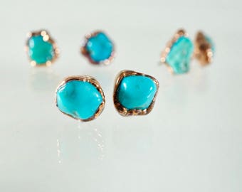 Turquoise Copper Earrings / Turquoise Stud Earrings / Stud Earrings / Raw Stone Earrings / Copper Earrings / Mineral Jewelry / Healing Cryst