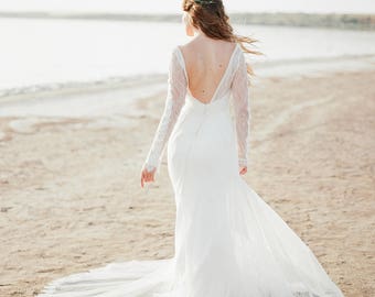 wedding dress, Long Sleeve bohemian wedding dress, boho wedding dress, lace wedding dress, backless wedding dress, boho bridal gown